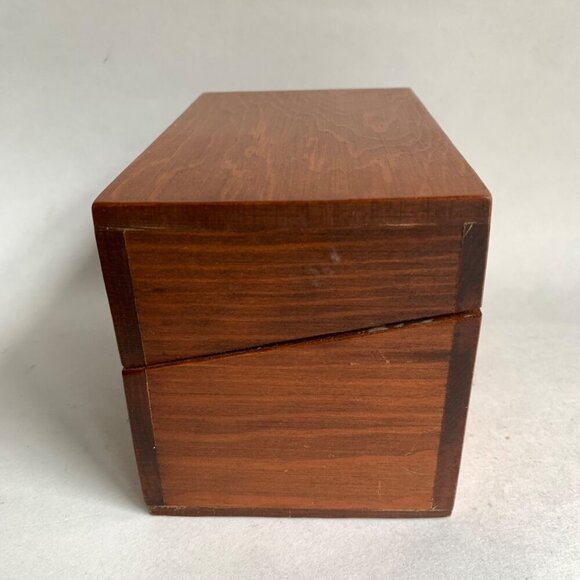 Vintage Wooden Recipe Box With Blank Cards and Dividers - Picture 4 of 7